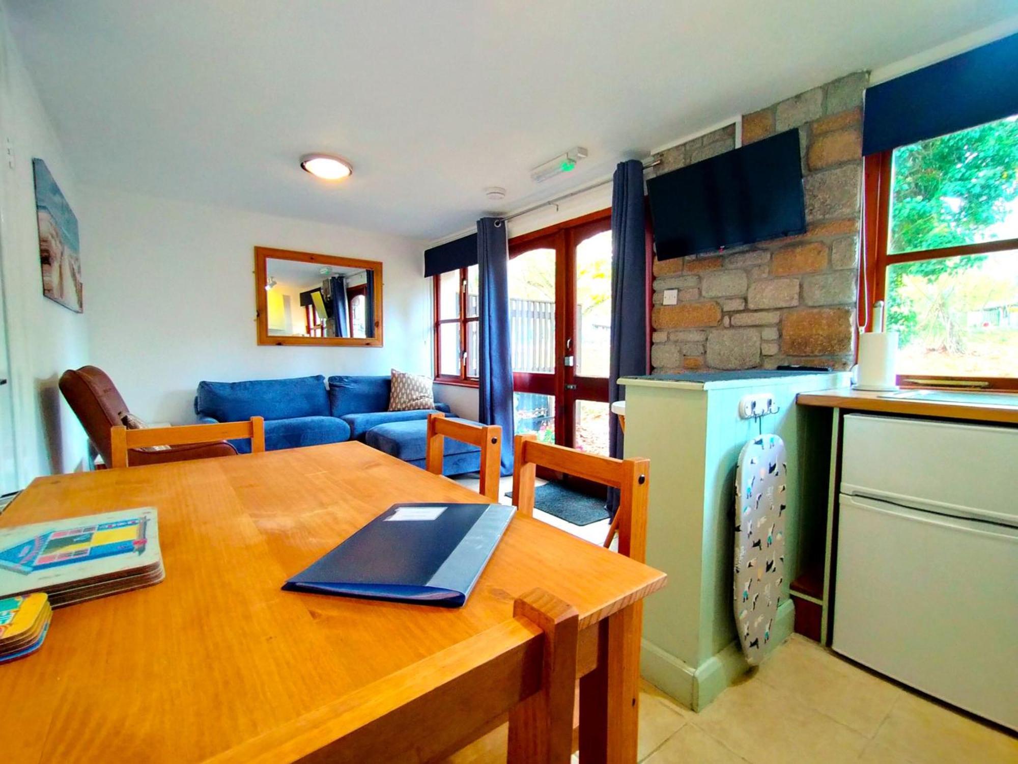Rebels Retreat - 2-Bed Chalet Nr St Ives & Hayle Buitenkant foto